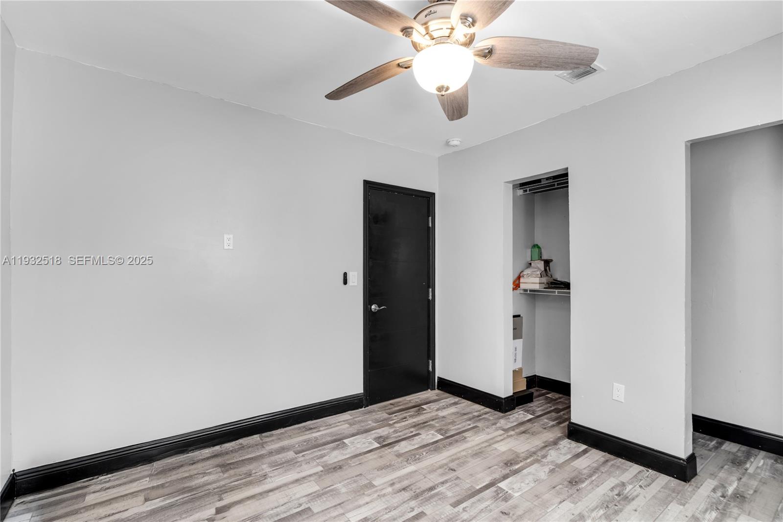 ODELL MANORS - Residential