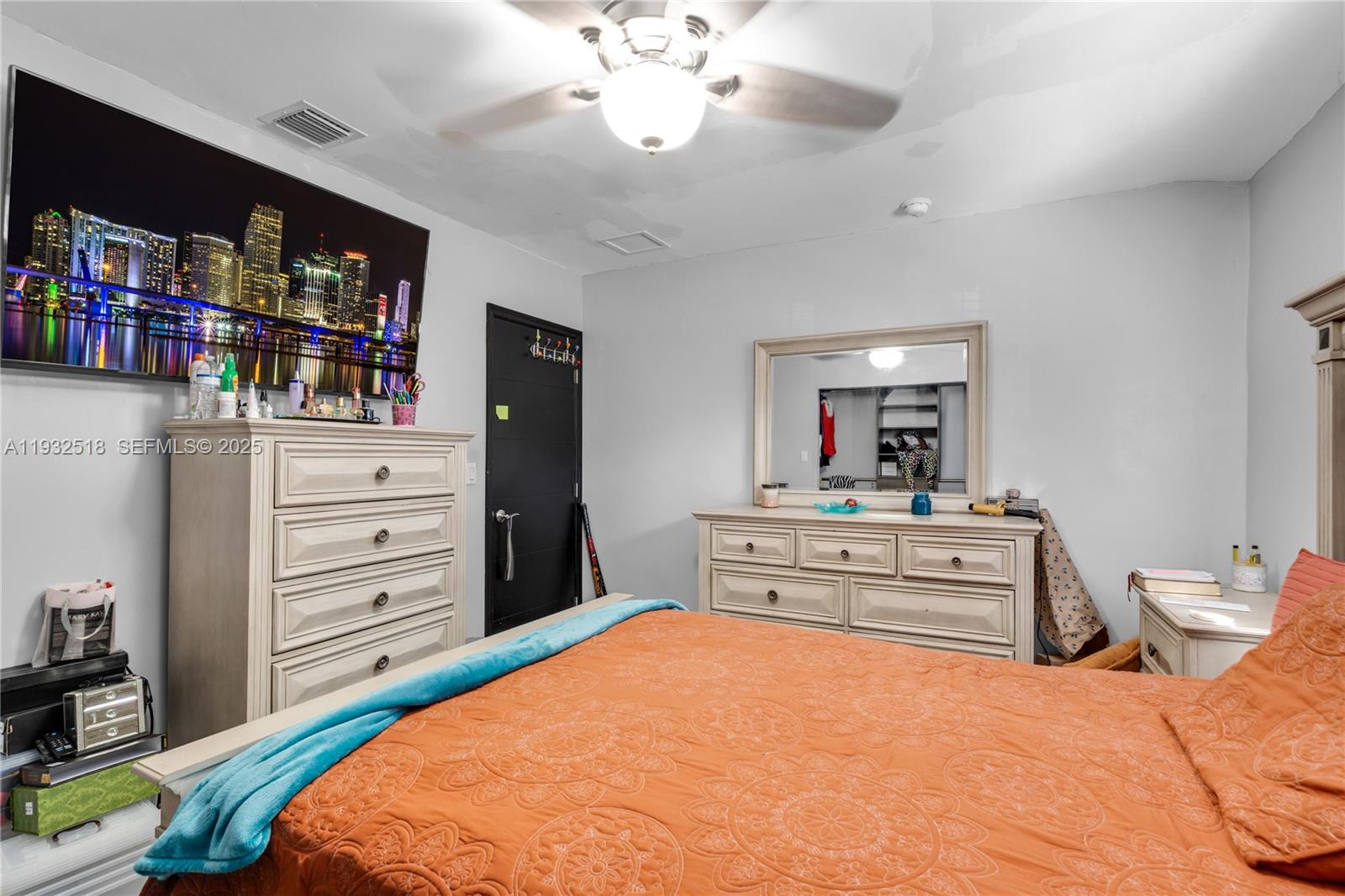 ODELL MANORS - Residential