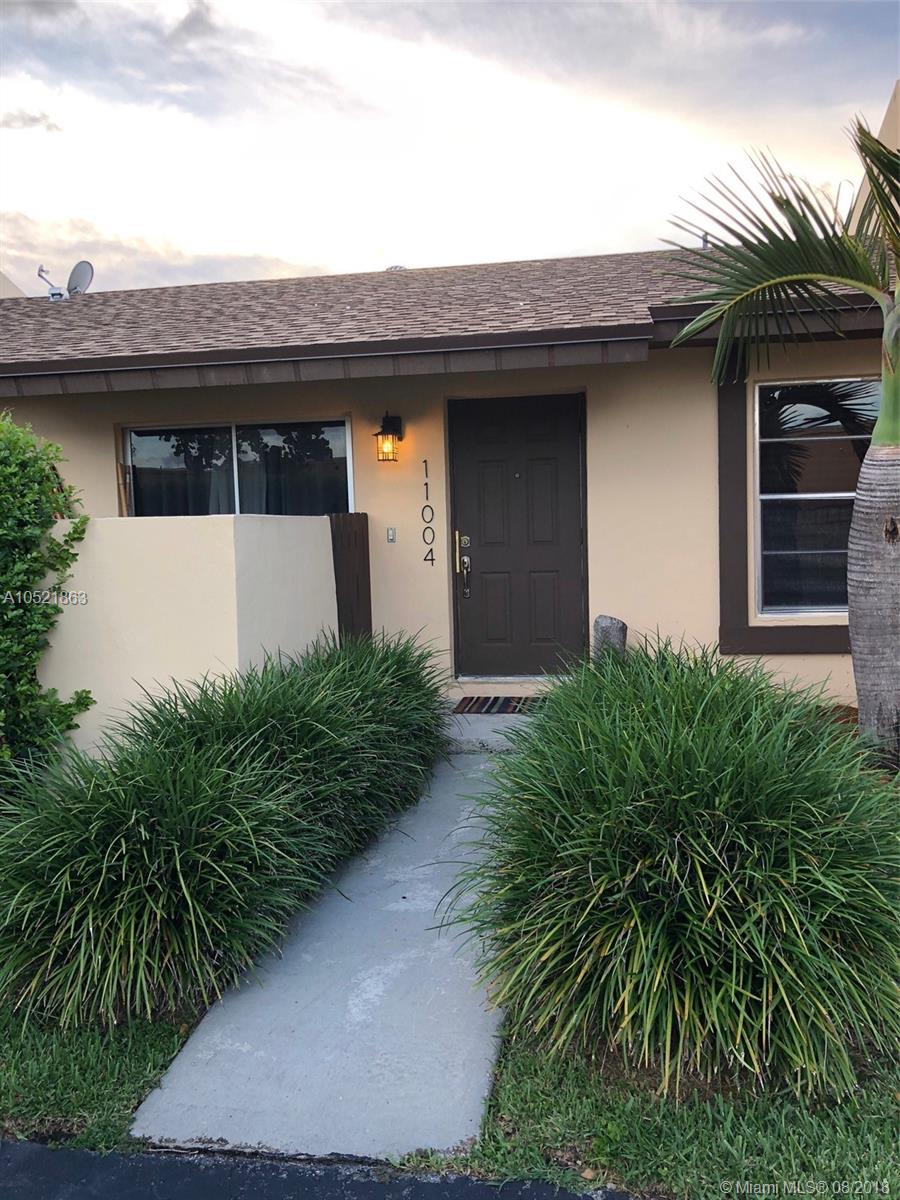 DEVON-AIRE VILLAS SEC 4 - Residential