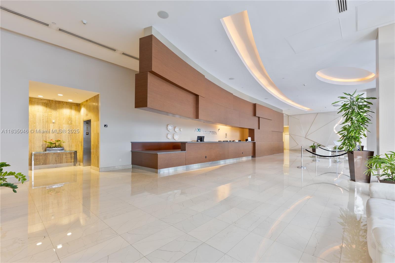 1111 SW 1st Ave 2822-N