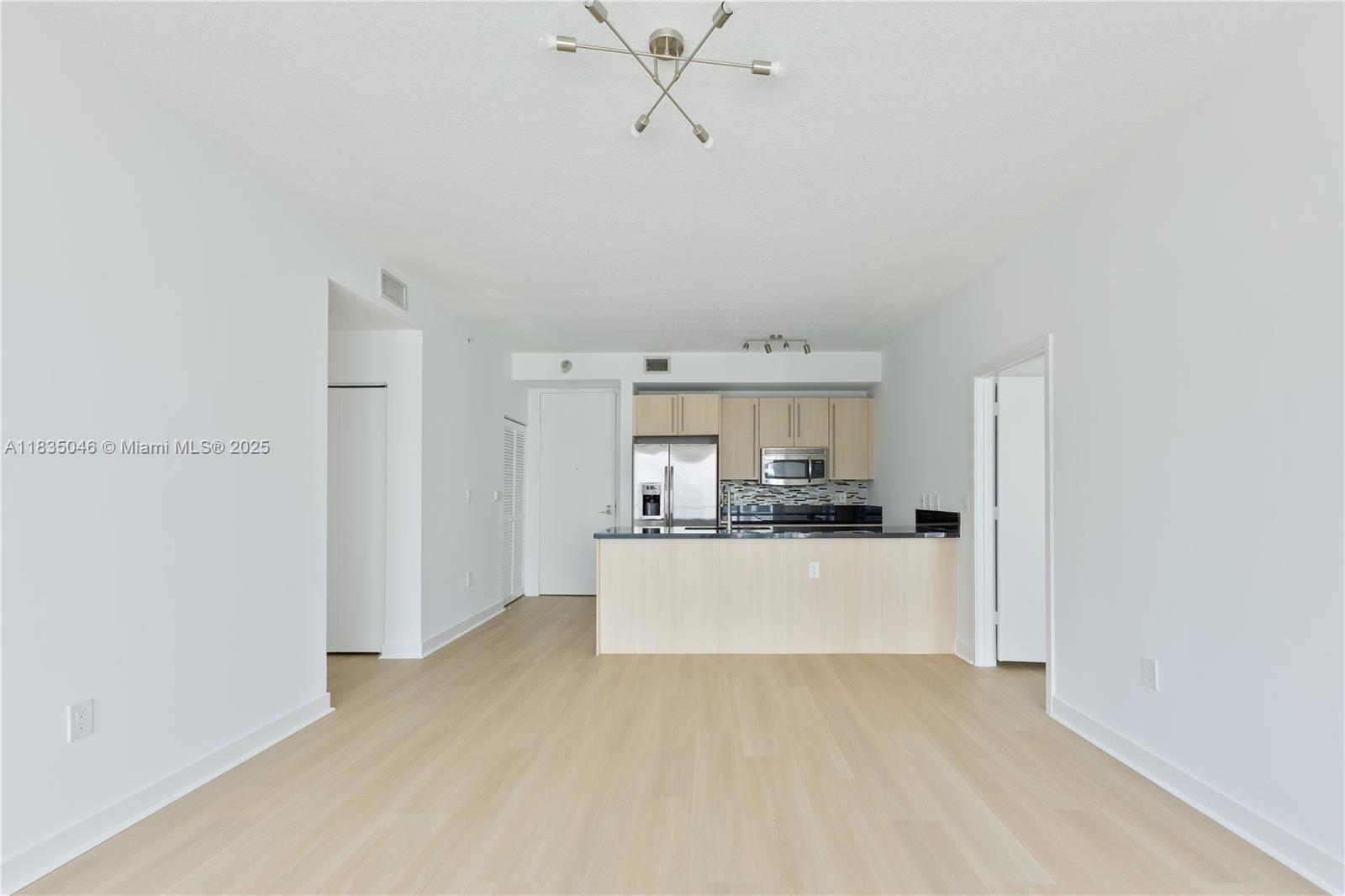 1111 SW 1st Ave 2822-N