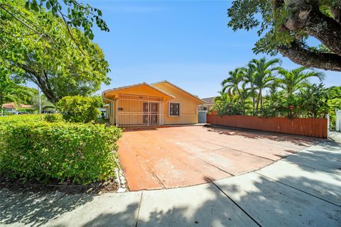 2500 SW 11th St Miami FL 33135