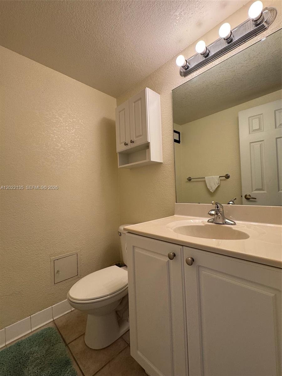 WAVE CONDO - Residential