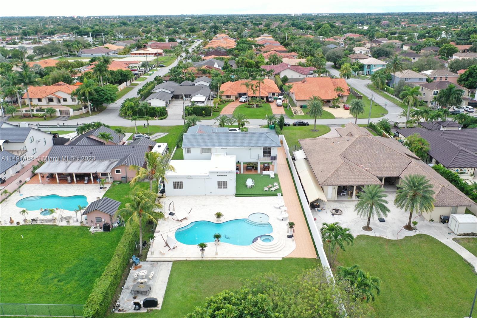 J G HEADS FARMS - Residential