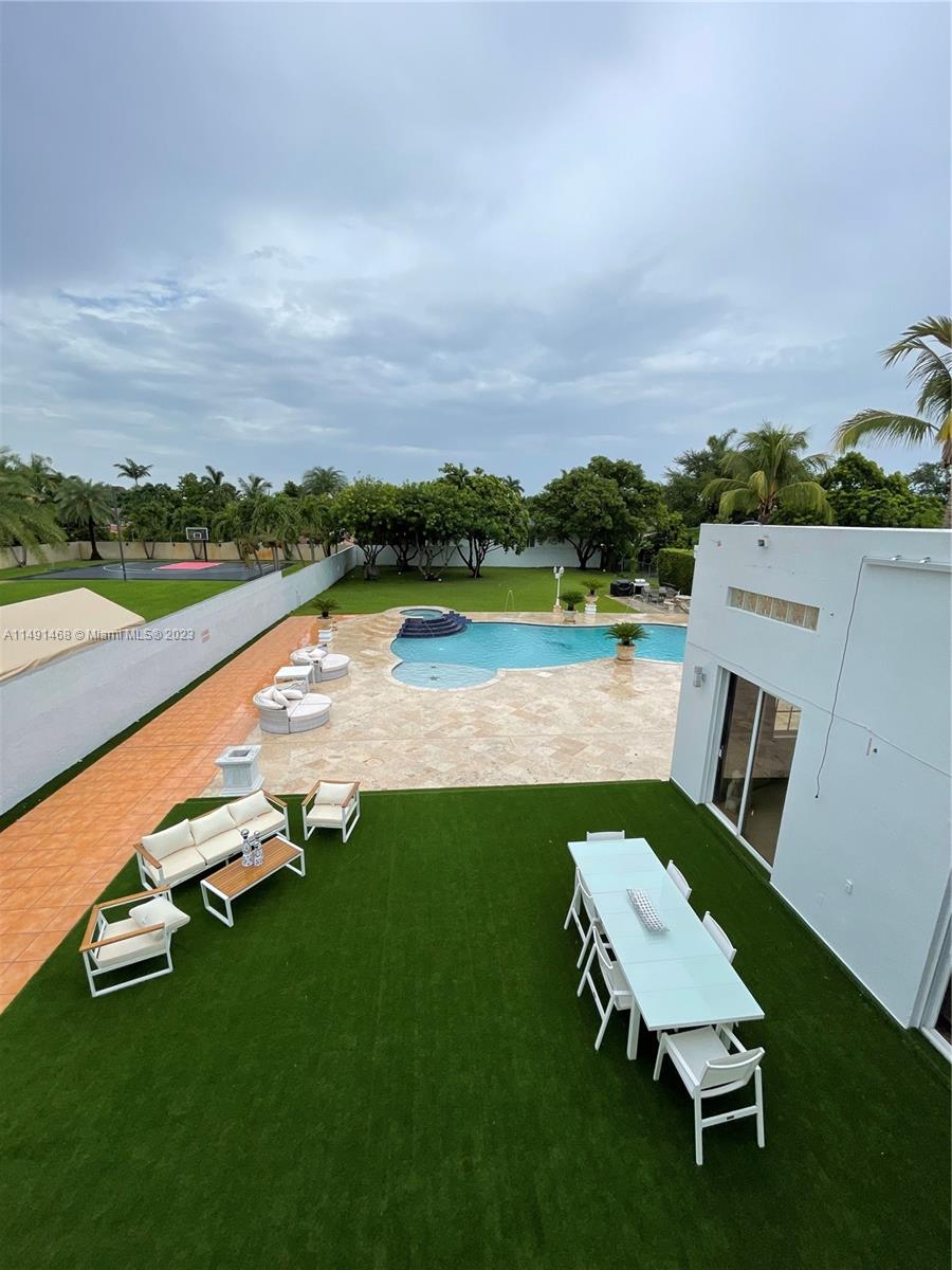 J G HEADS FARMS - Residential