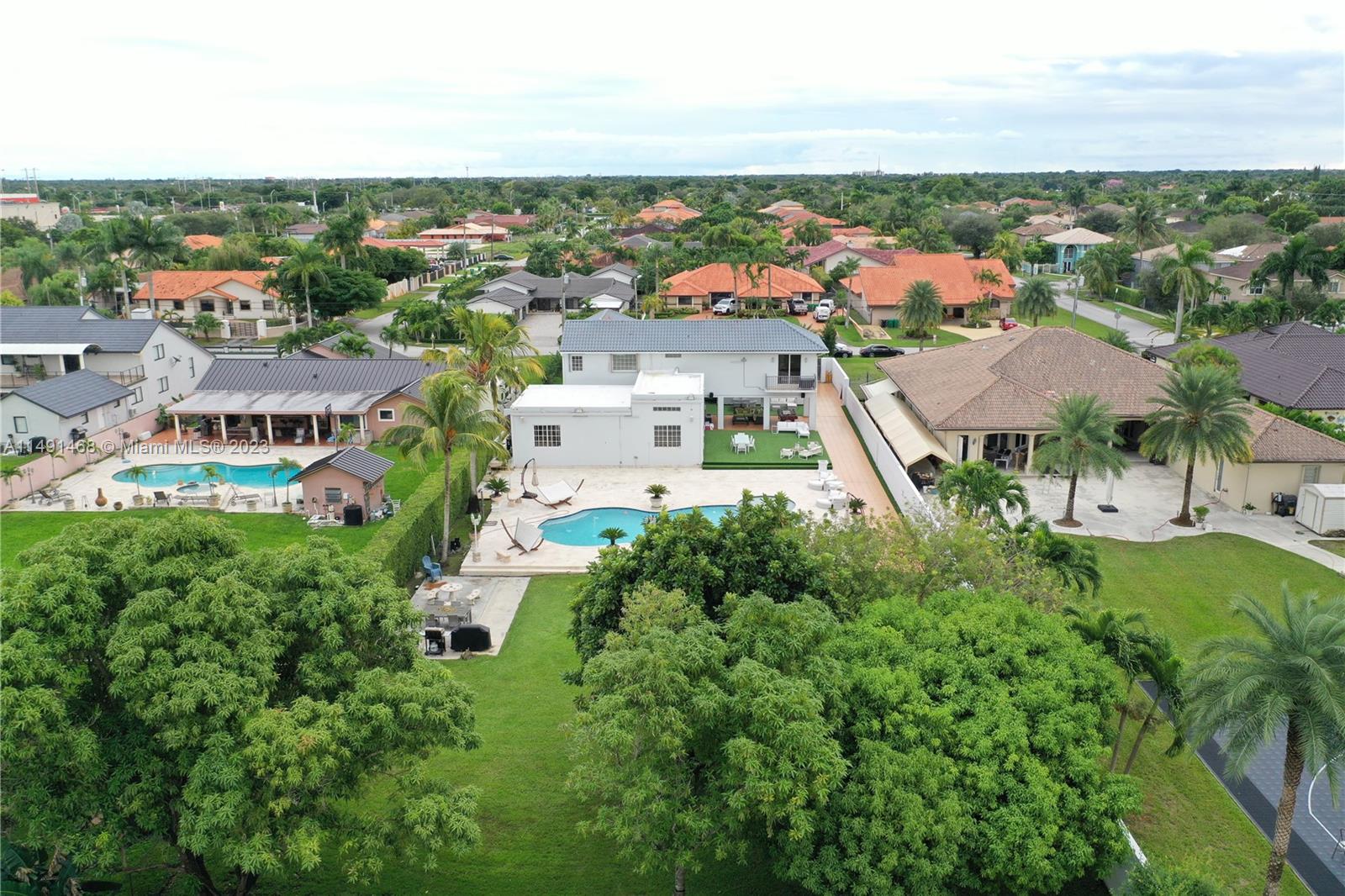 J G HEADS FARMS - Residential