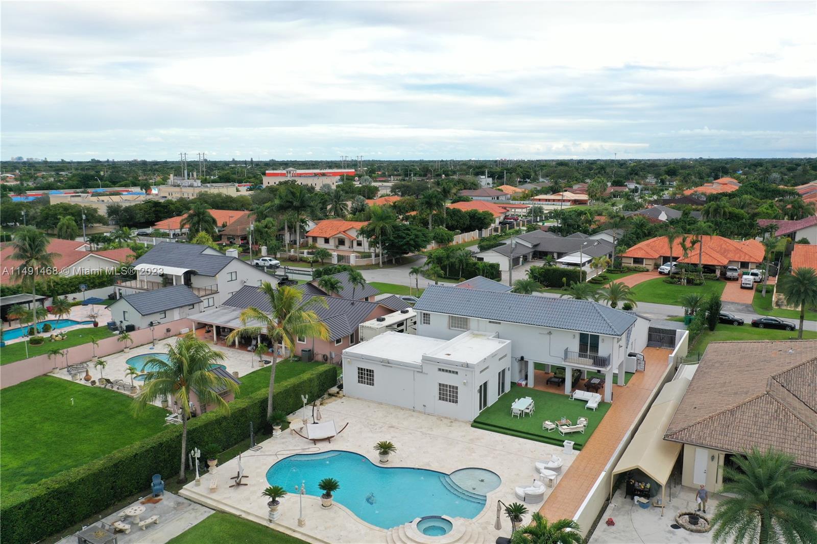 J G HEADS FARMS - Residential