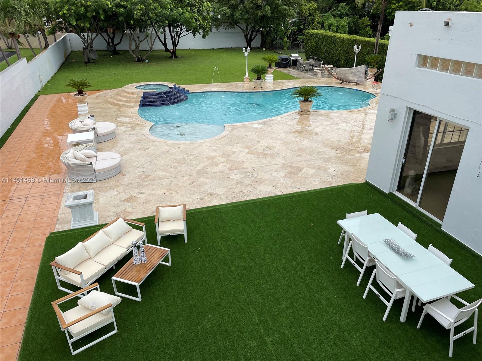 J G HEADS FARMS - Residential