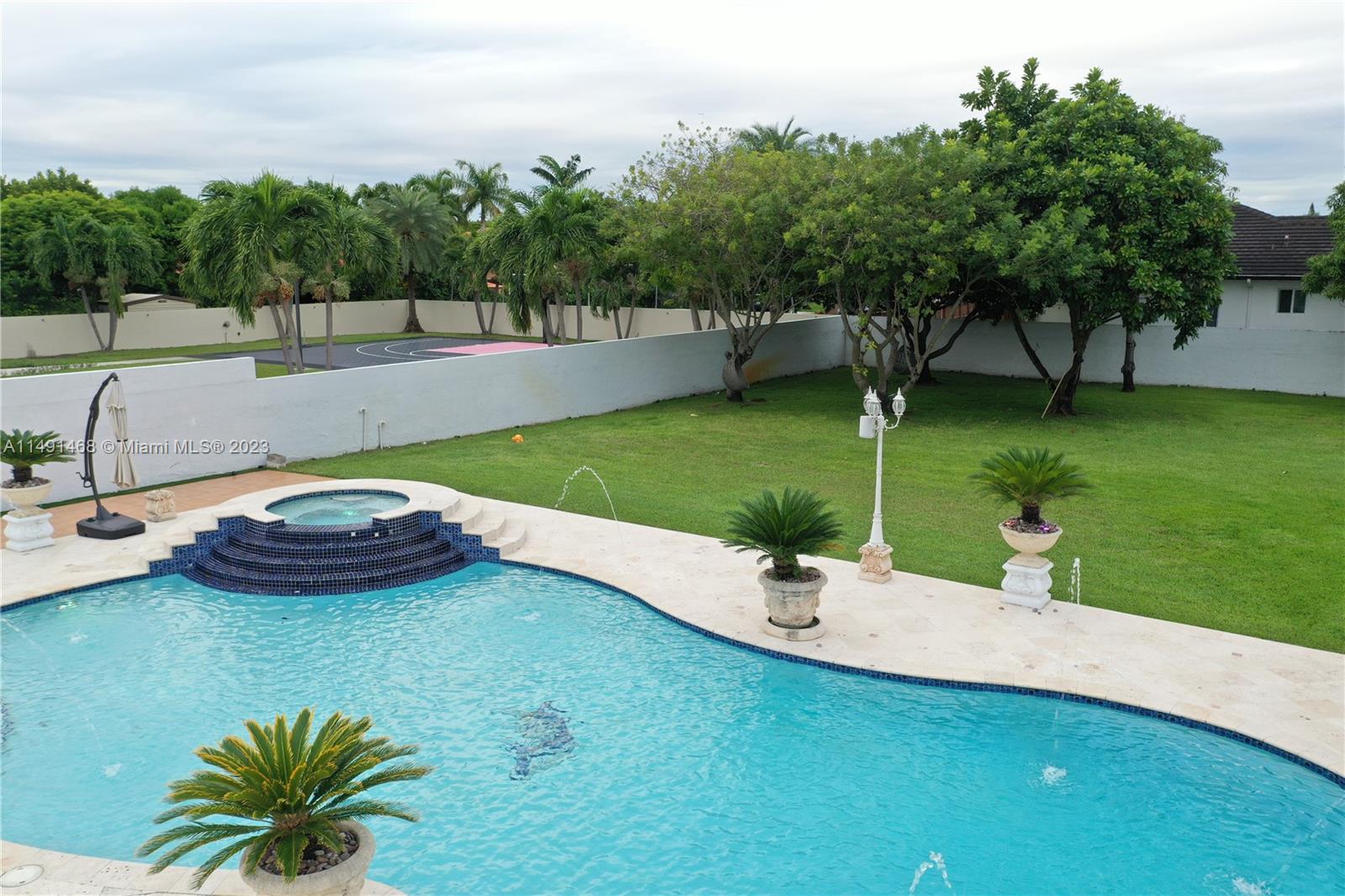 J G HEADS FARMS - Residential