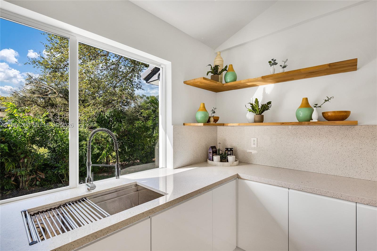 GOLF VIEW EST CORR PLAT - Residential Lease