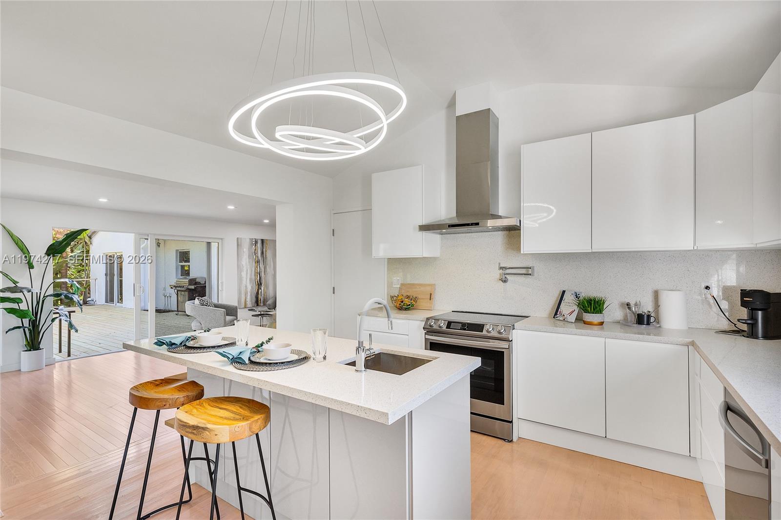 GOLF VIEW EST CORR PLAT - Residential Lease