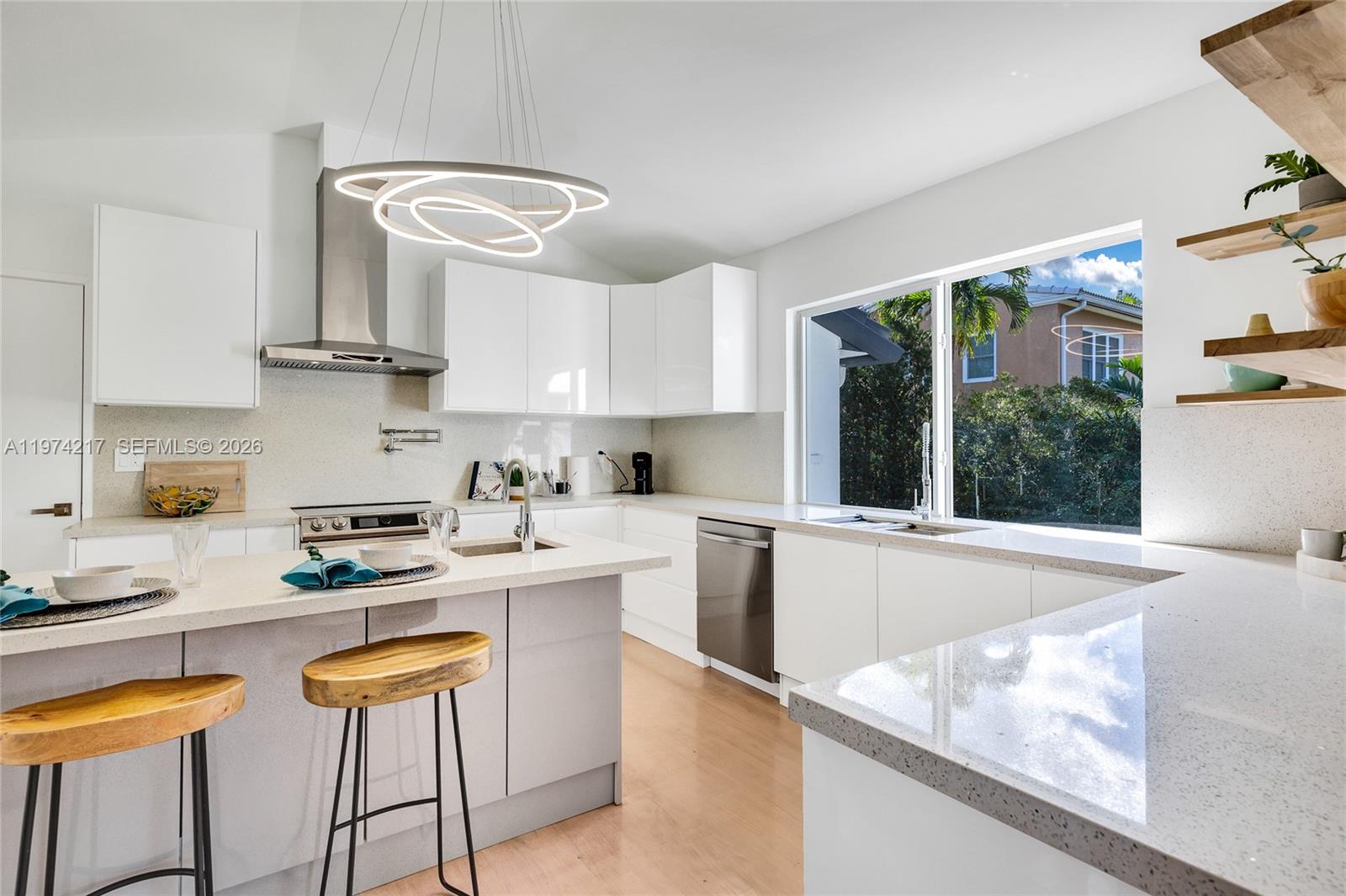 GOLF VIEW EST CORR PLAT - Residential Lease