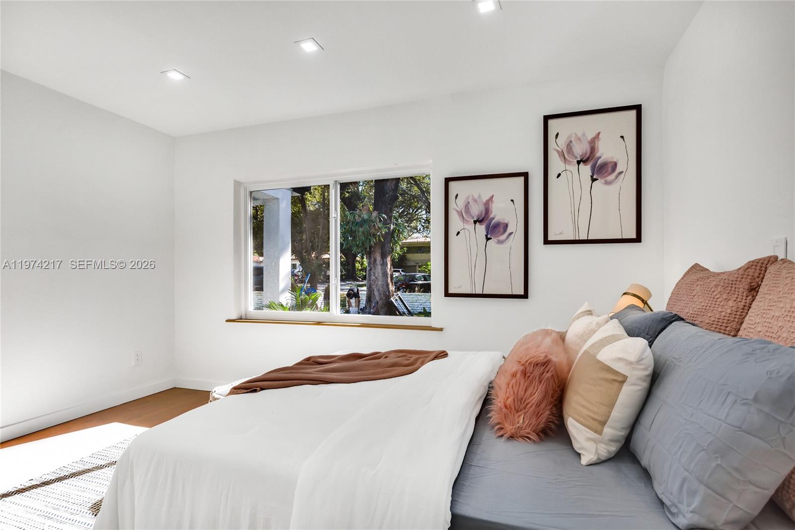 GOLF VIEW EST CORR PLAT - Residential Lease