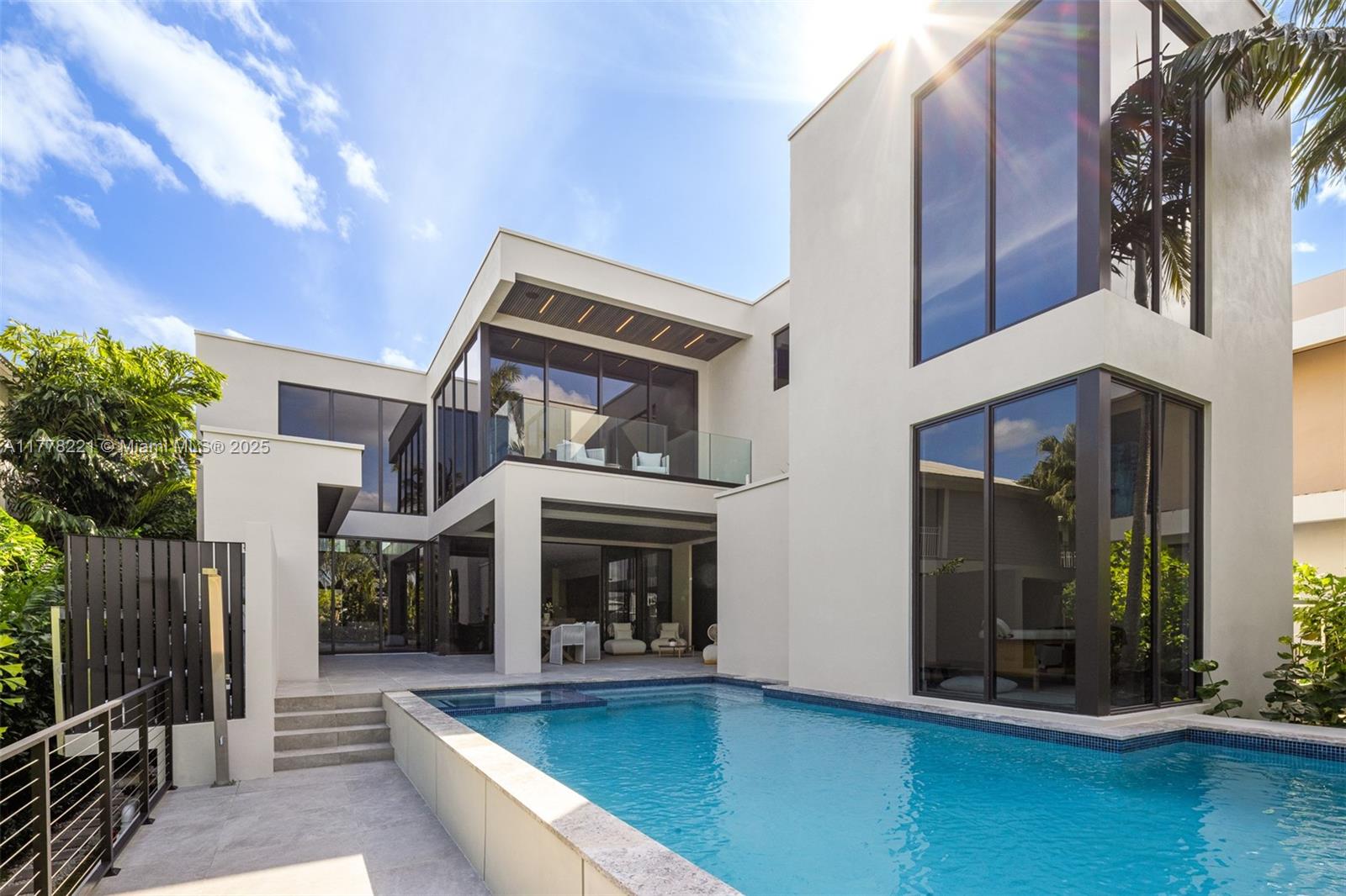 BELLE MEADE - Residential