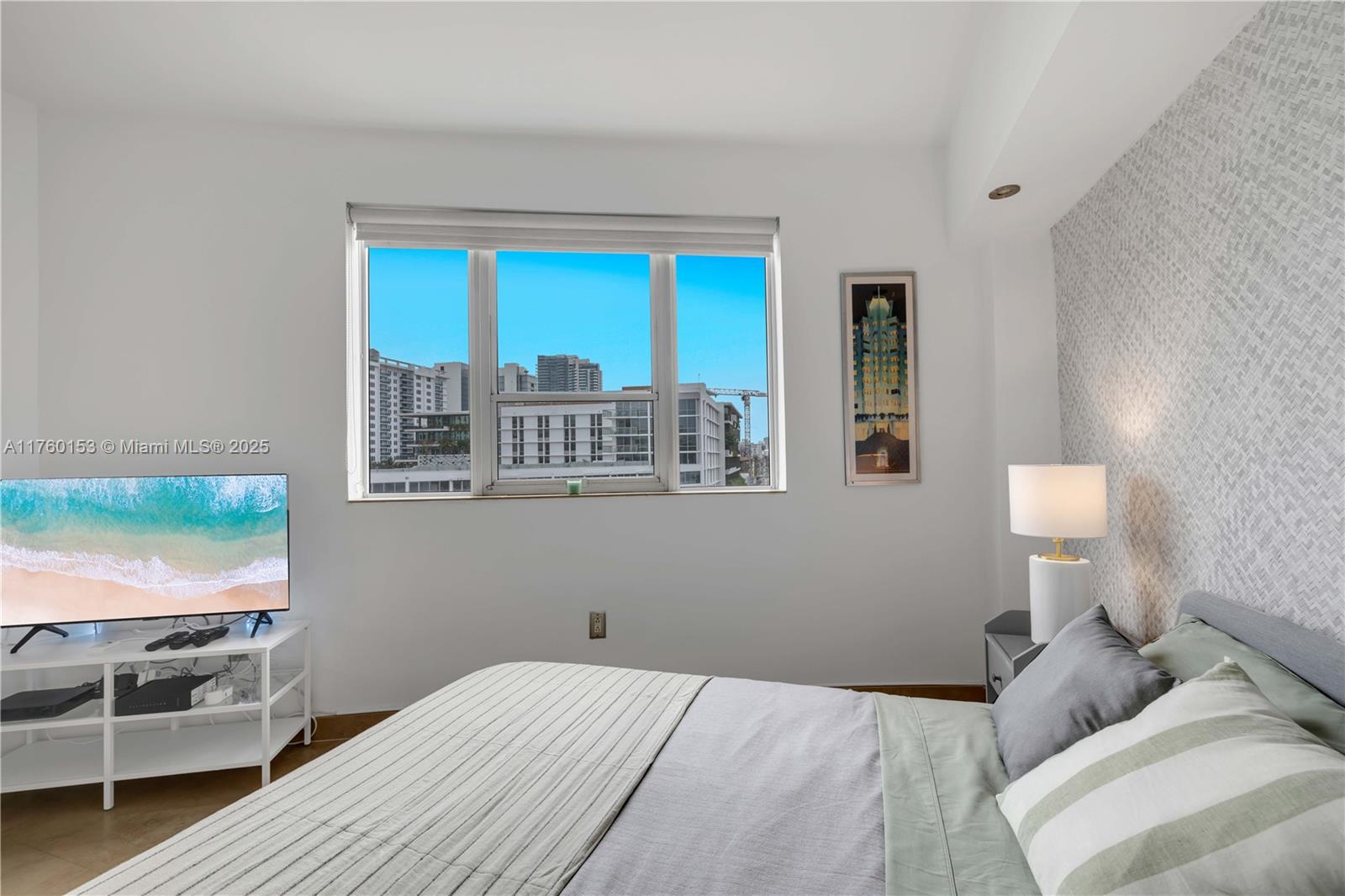 THE MANTELL CONDO - Residential