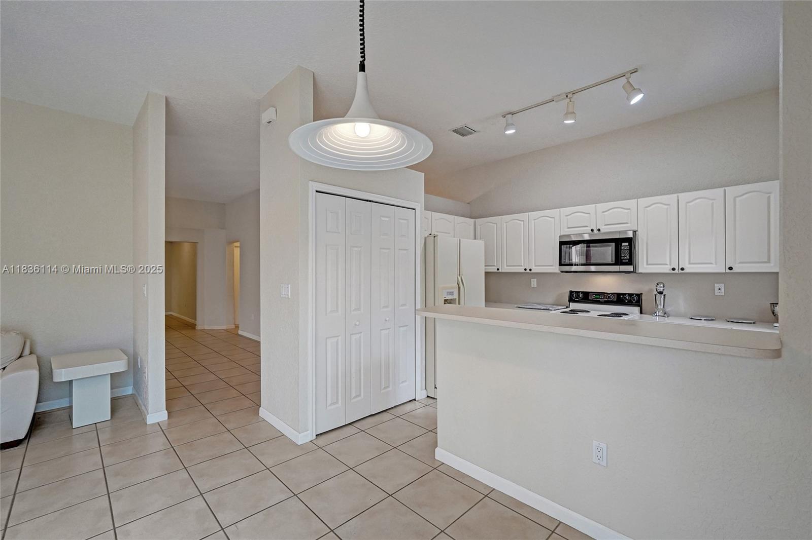 14125 S Cypress Cove Cir