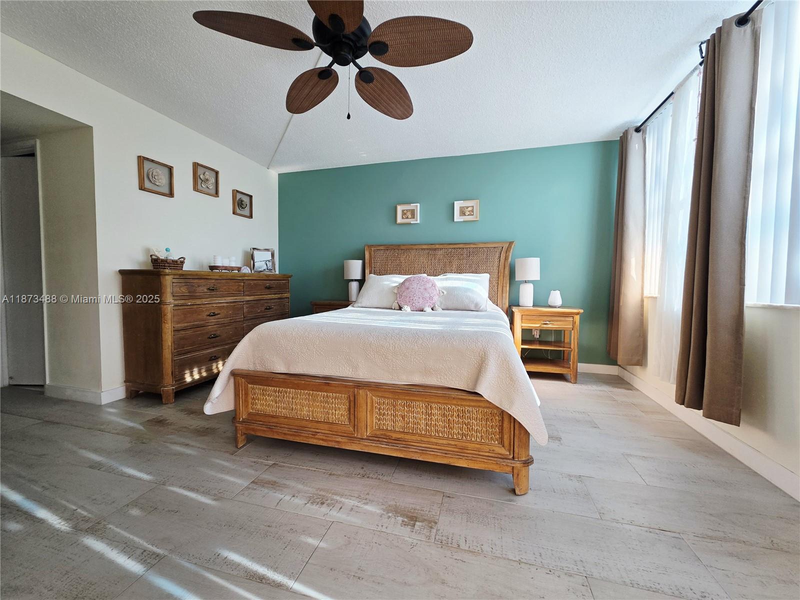 JADE WINDS GROUP-DAISY GA - Residential