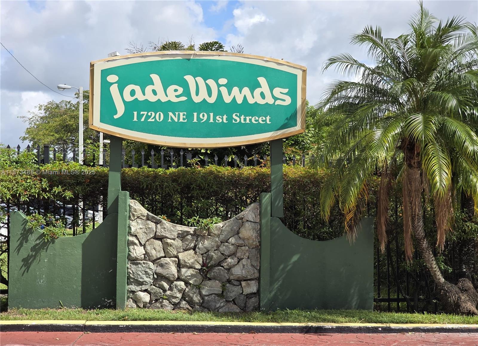 JADE WINDS GROUP-DAISY GA - Residential
