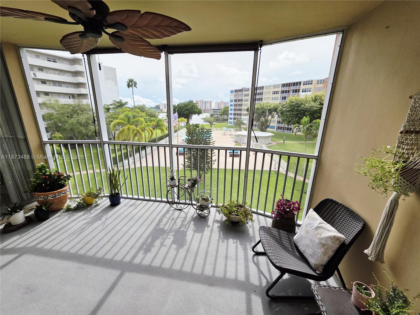 1750 NE 191st St 418-3