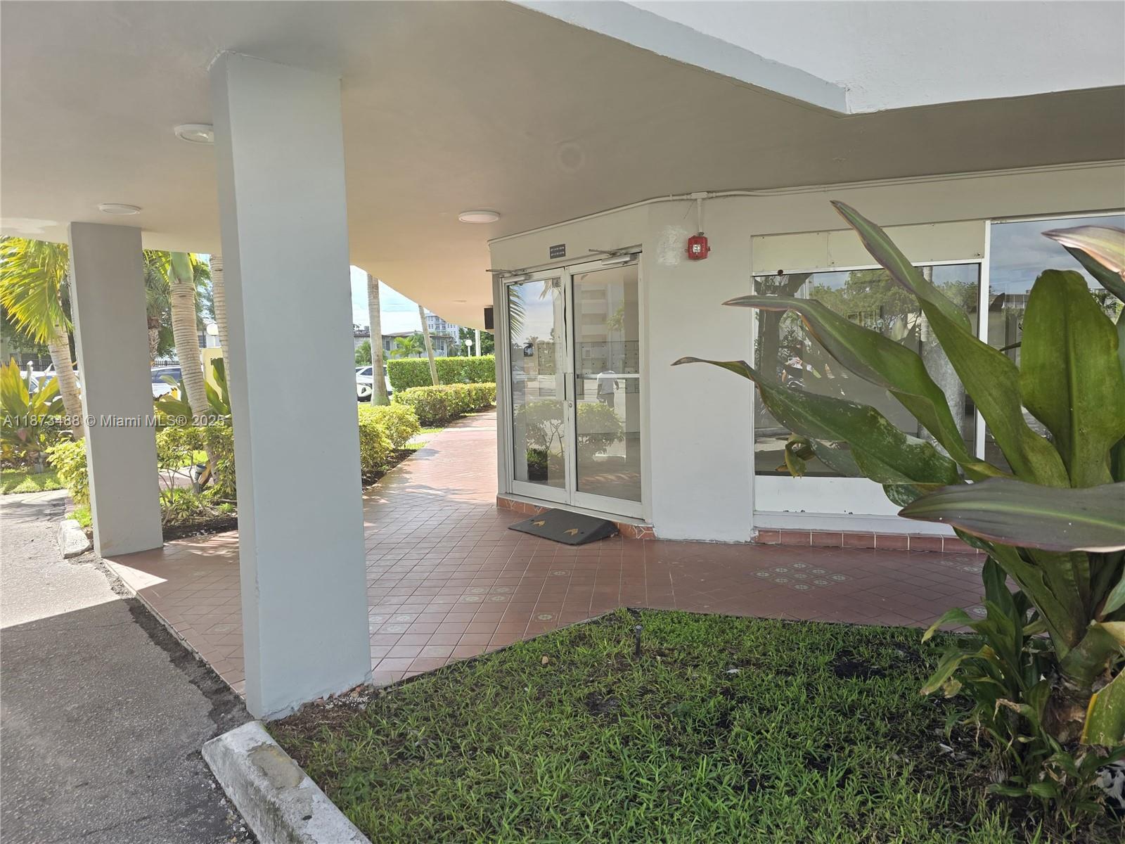 JADE WINDS GROUP-DAISY GA - Residential