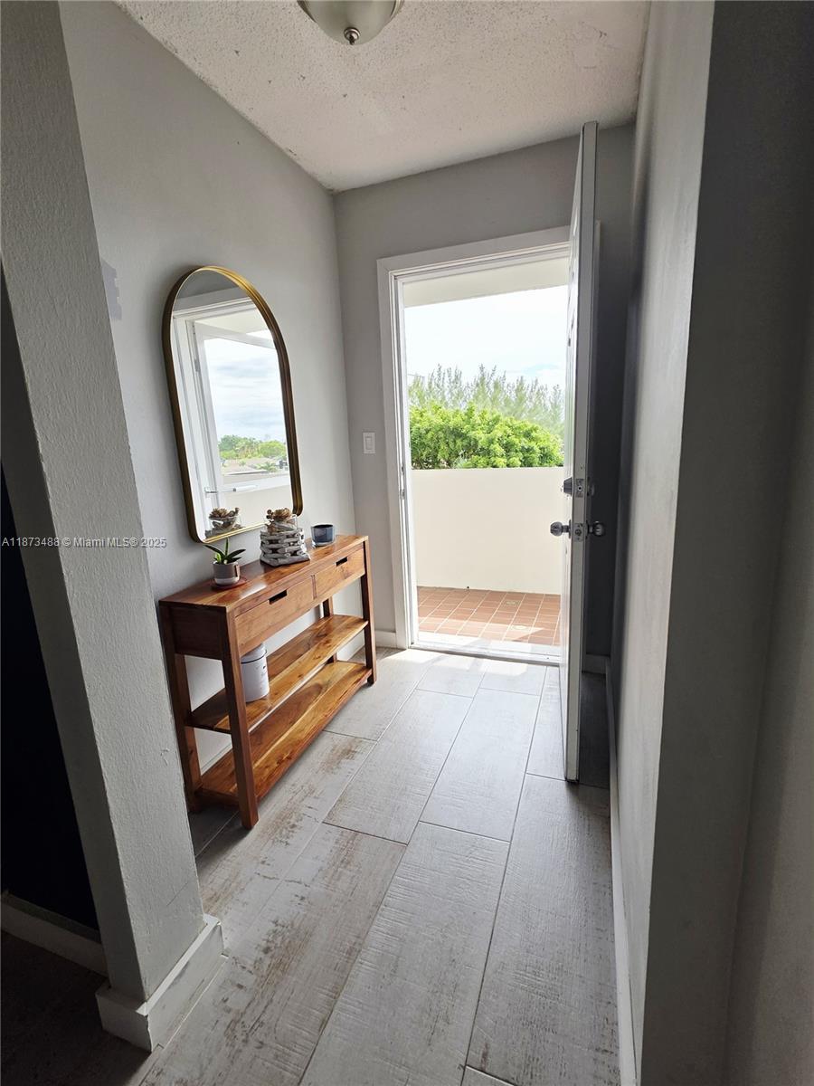 1750 NE 191st St 418-3