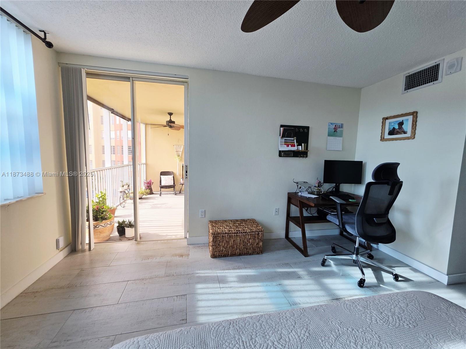 JADE WINDS GROUP-DAISY GA - Residential