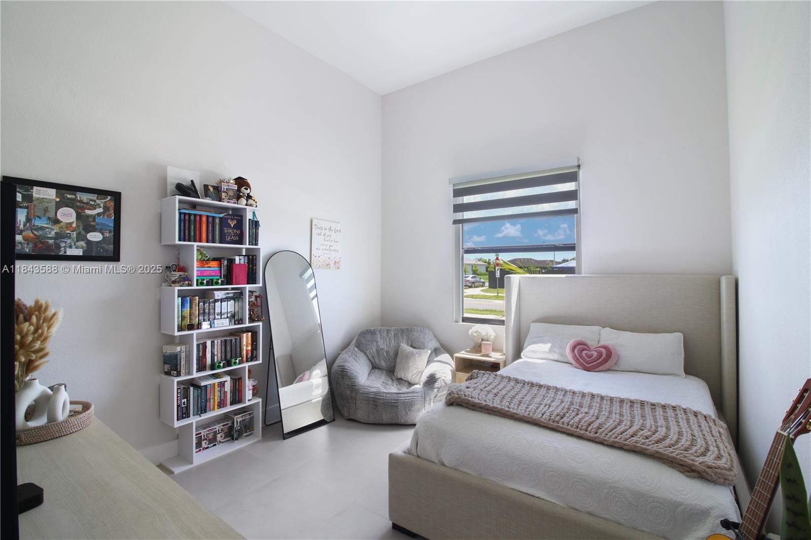 CENTURY ROYAL HOMES - Residential