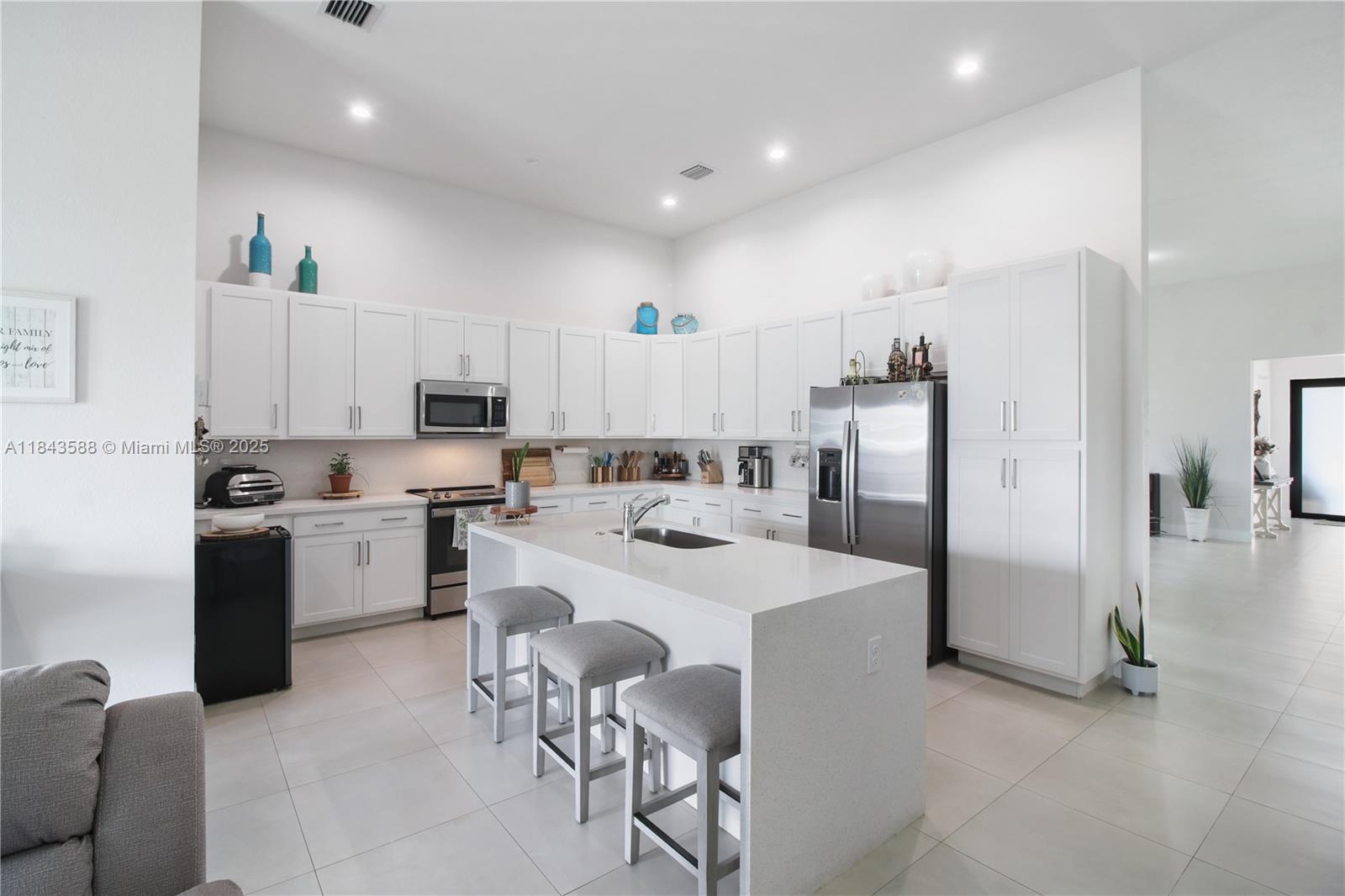 CENTURY ROYAL HOMES - Residential