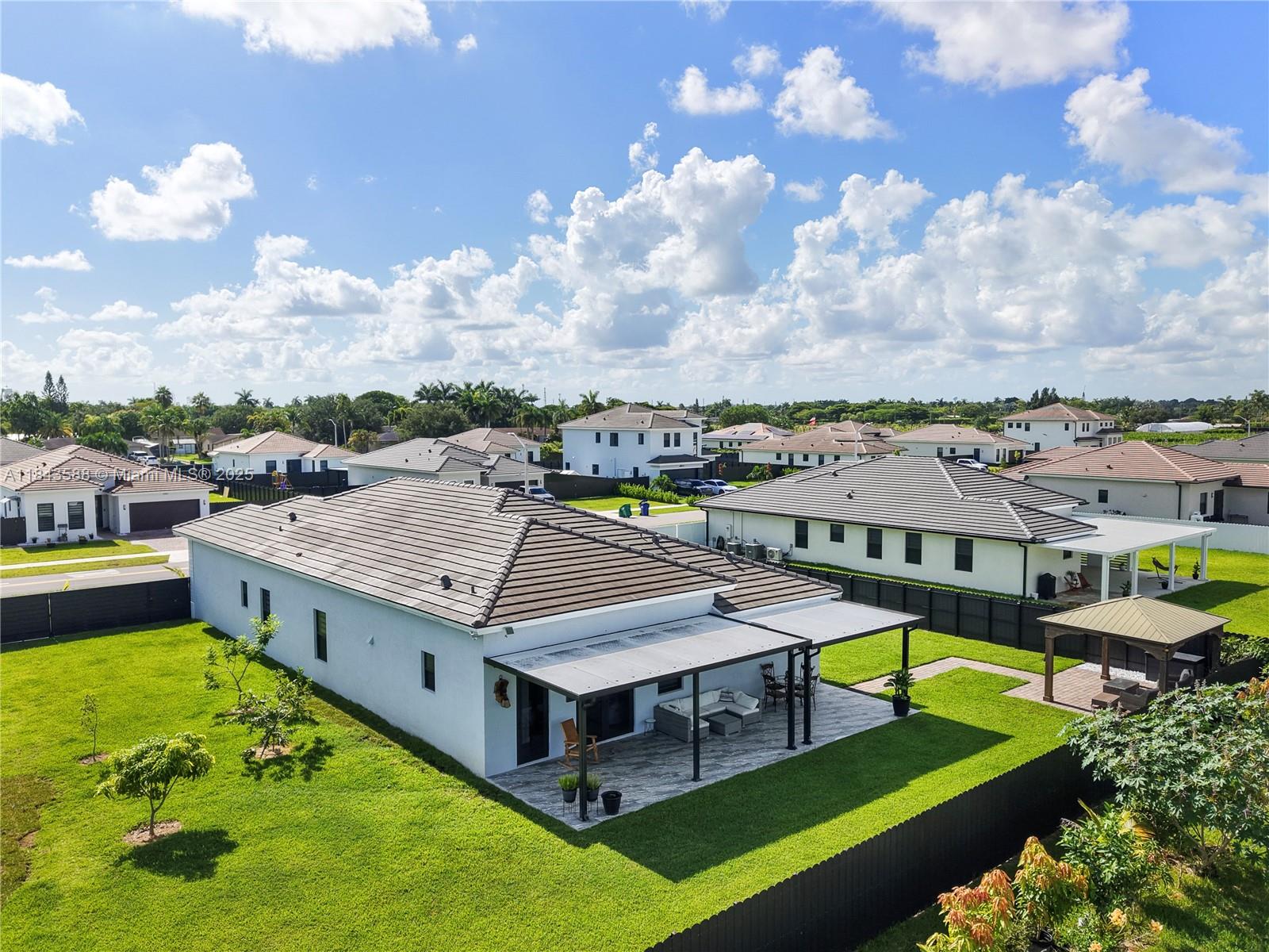 CENTURY ROYAL HOMES - Residential