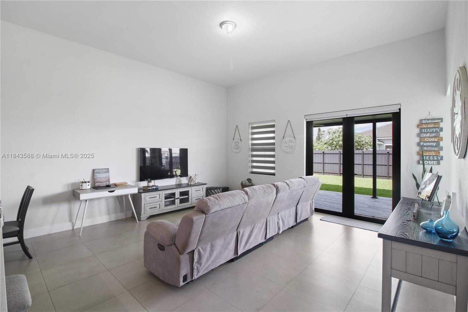 CENTURY ROYAL HOMES - Residential