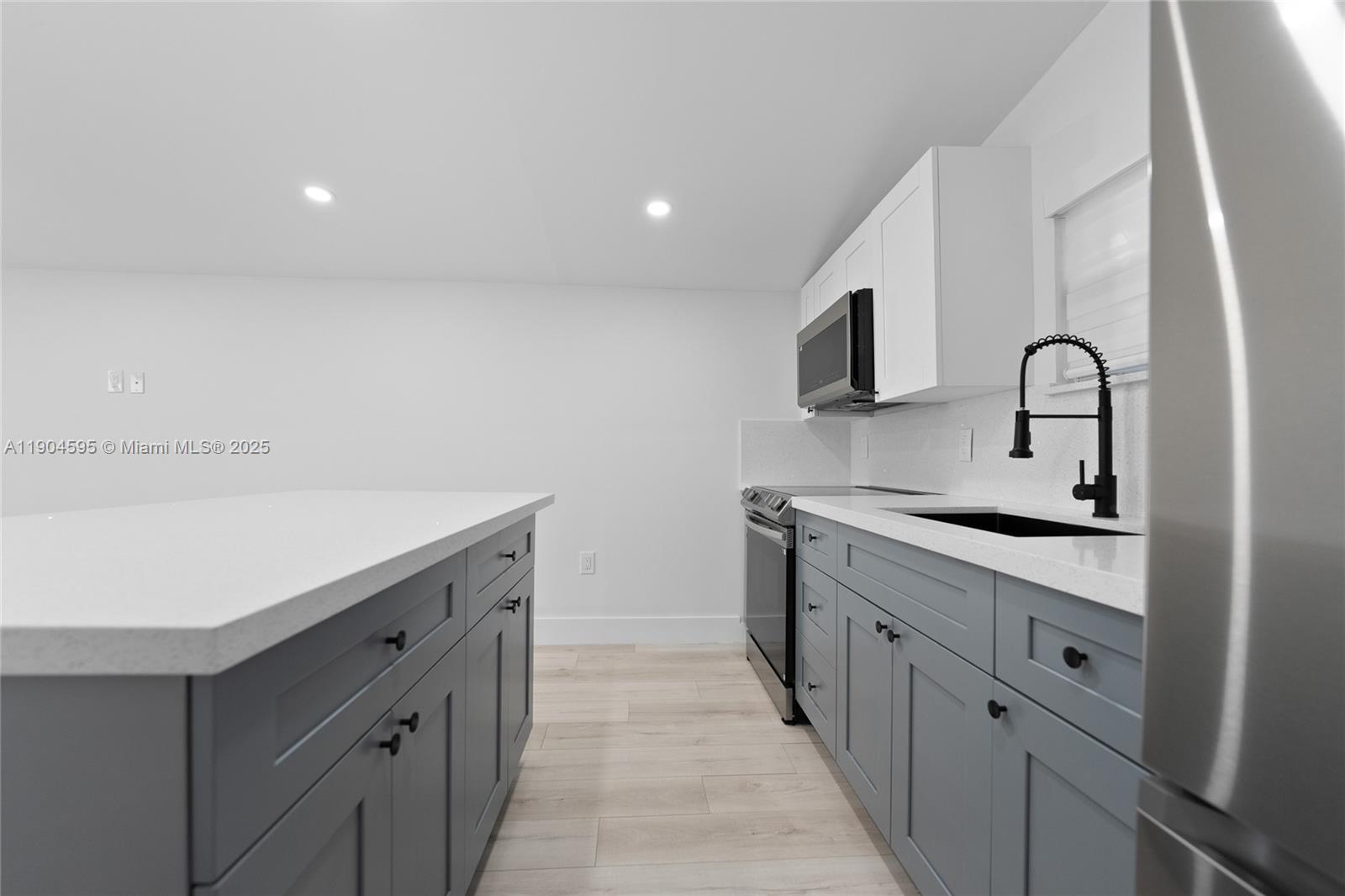 BRICKELL RIVERVIEW - Residential Lease