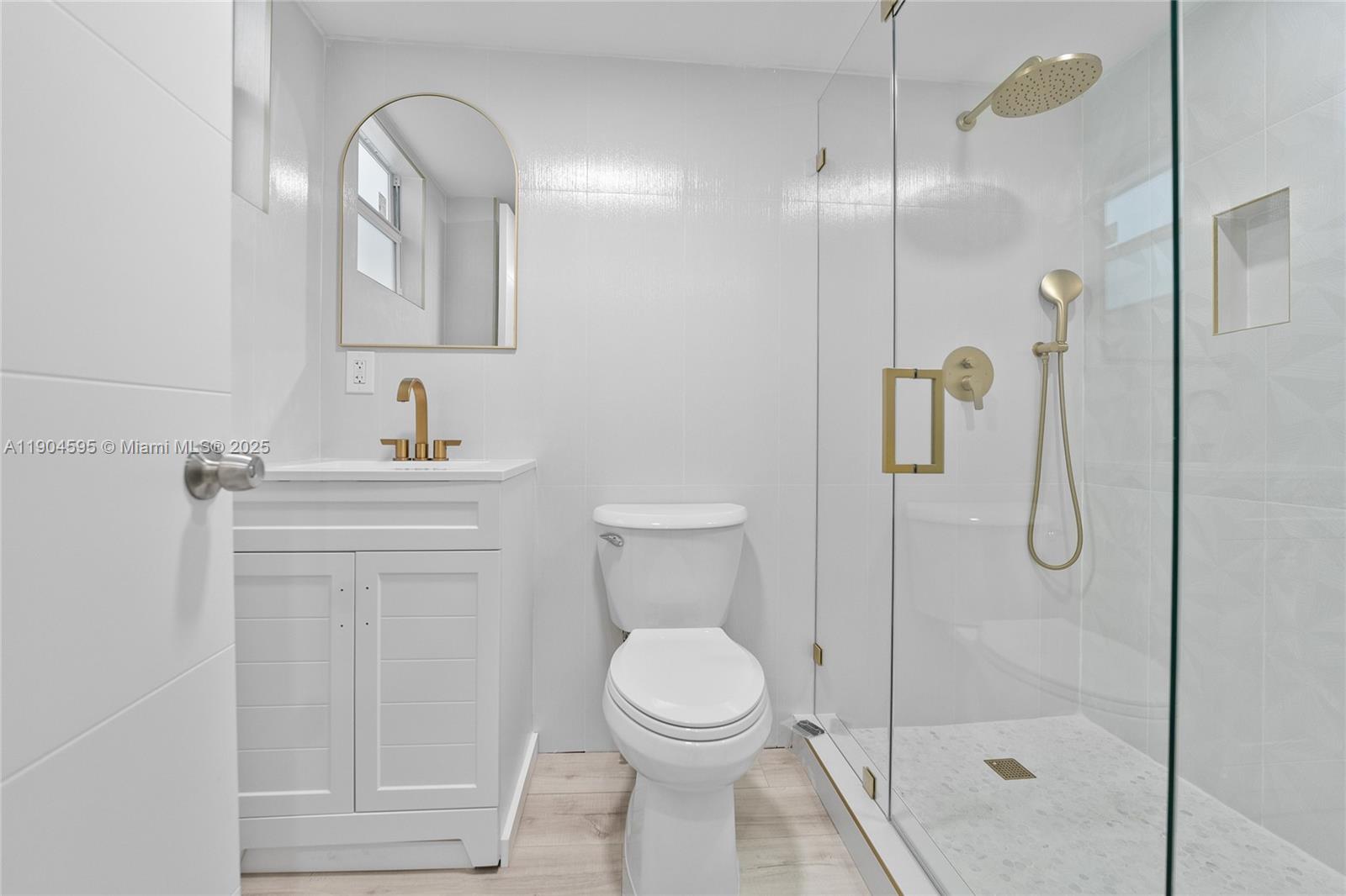 BRICKELL RIVERVIEW - Residential Lease