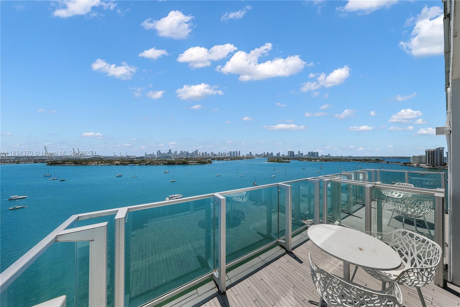 1100 West Ave 1614