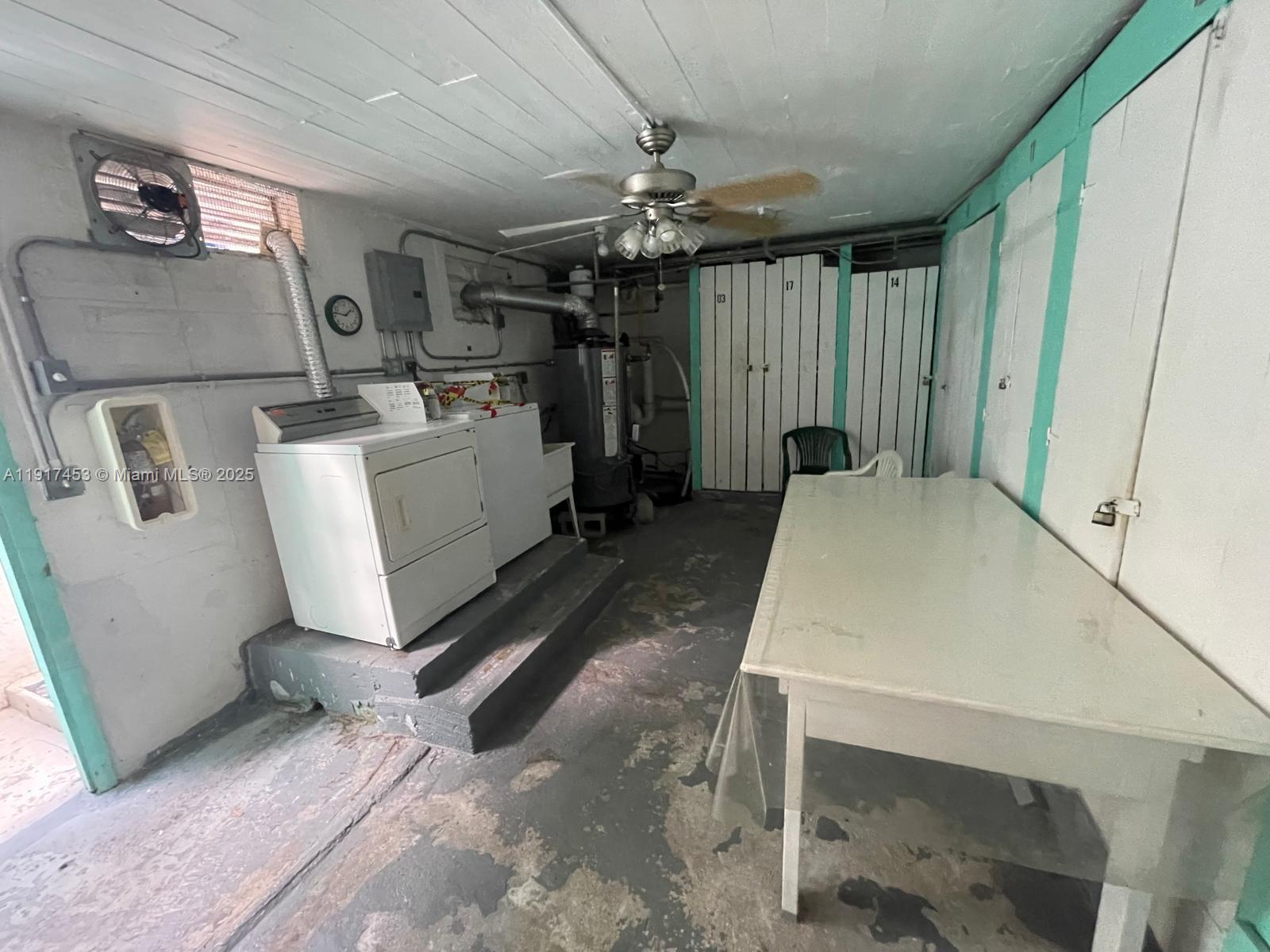 BROADWATER BEACH ARMS I C - Residential