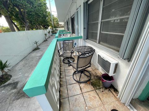 Photo of 6490 Collins Ave #5, Miami Beach, FL 33141 (MLS # A11917453)