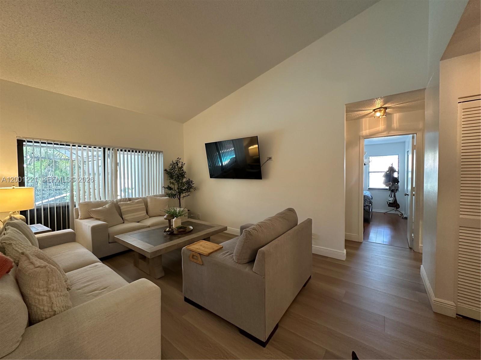 CROSSINGS - Residential