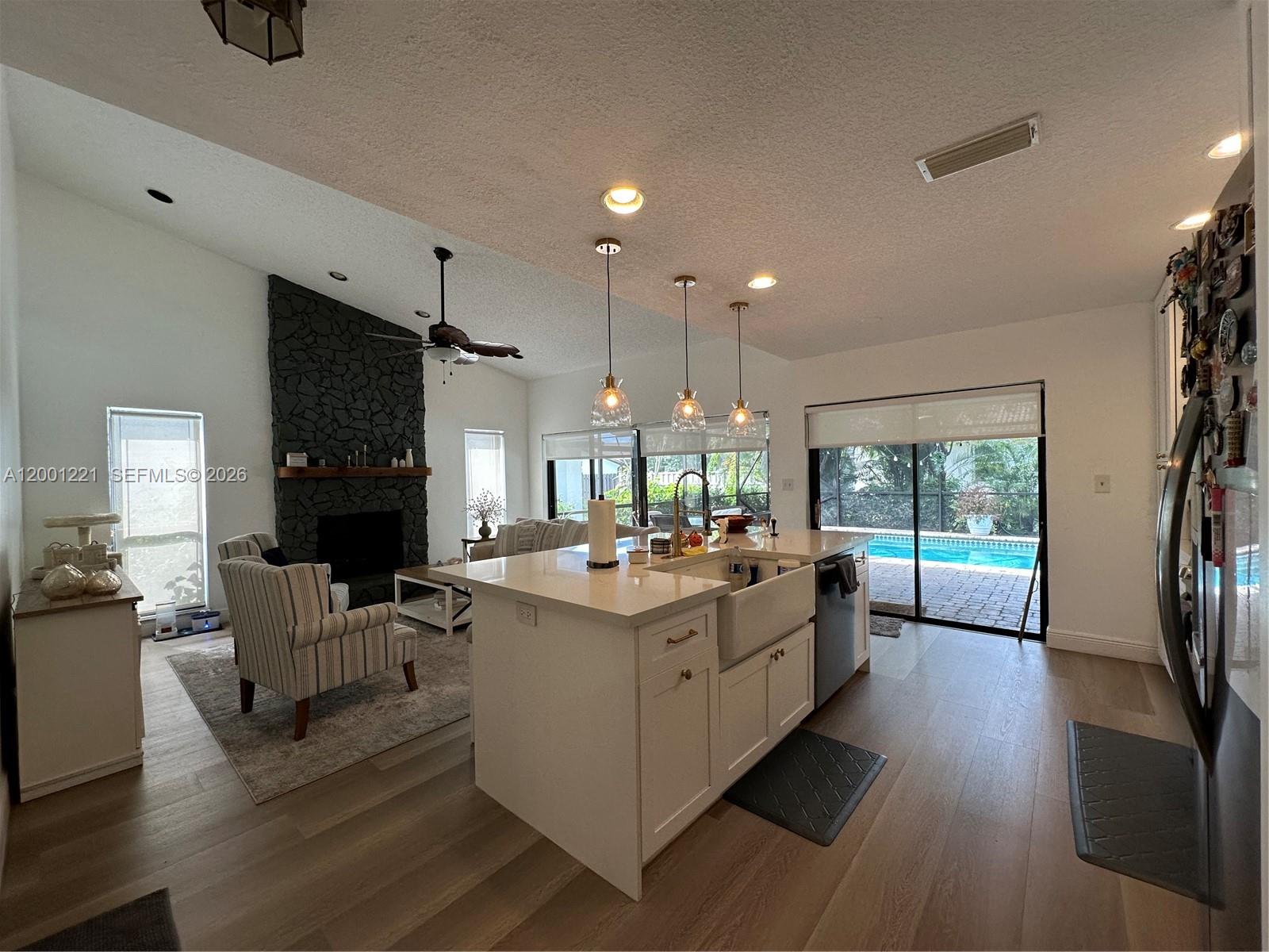 CROSSINGS - Residential