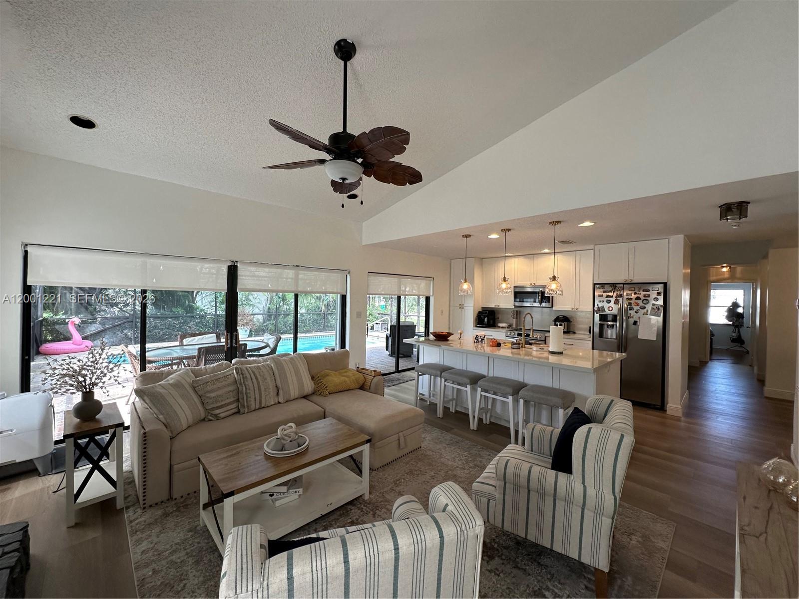 CROSSINGS - Residential