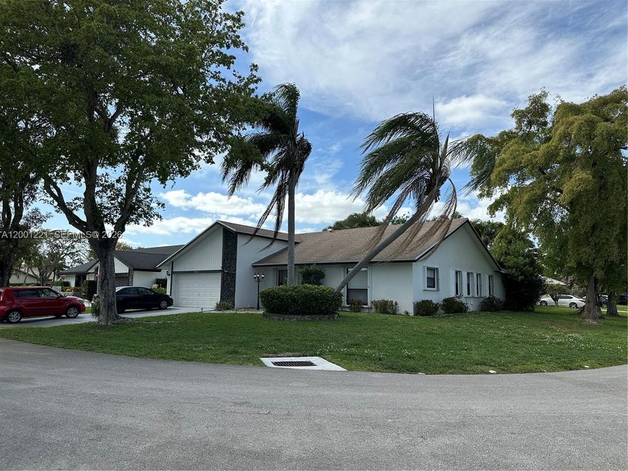 Immaculate and beautifully maintained 1653 sq ft 3/2 single family home, sits on 8266 sq ft corner lot. Featuring a 2017 roof, 2024 A/C, large screened in pool/patio area, family room, dining room, & 2 car garage. Property was tastefully updated in 2024, new kitchen with eat-in counter island, lots of storage cabinetry, new flooring, fixtures, bathrooms, & new garage door. $37 HOA monthly maintenance. Close to Shopping, Retail Stores, High School and more. Move-in ready and truly a must-see!