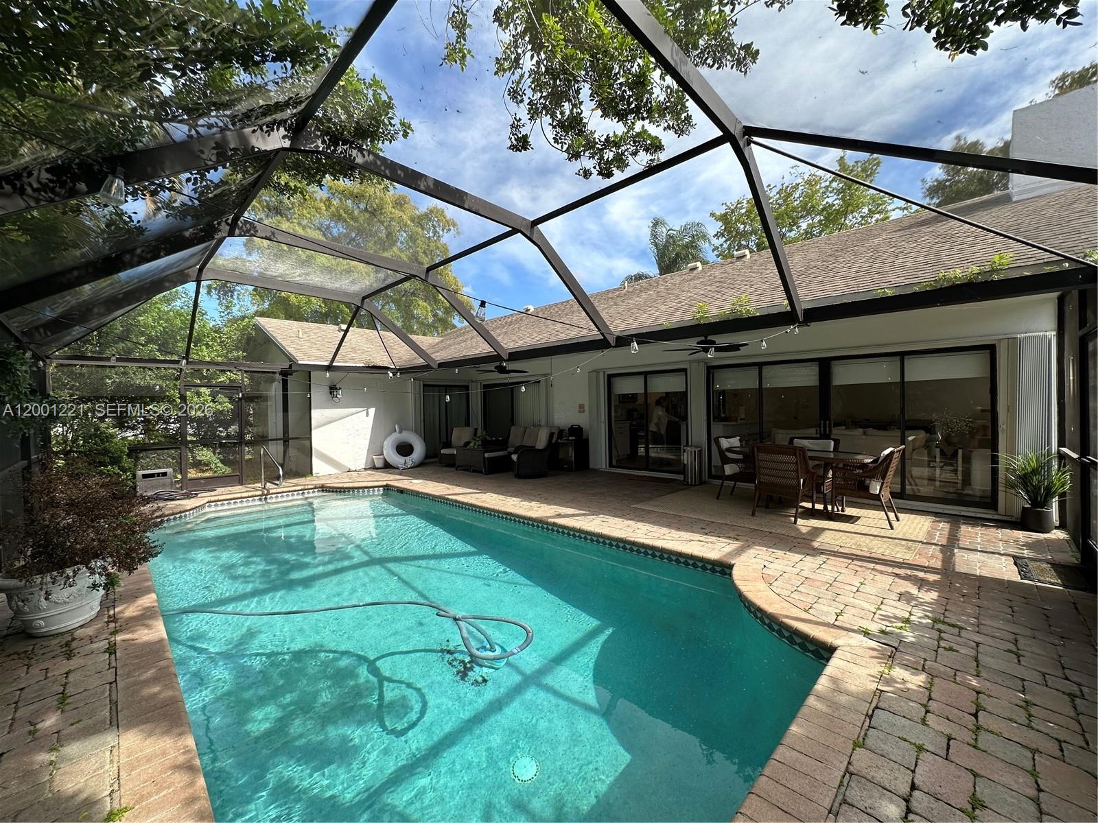 CROSSINGS - Residential