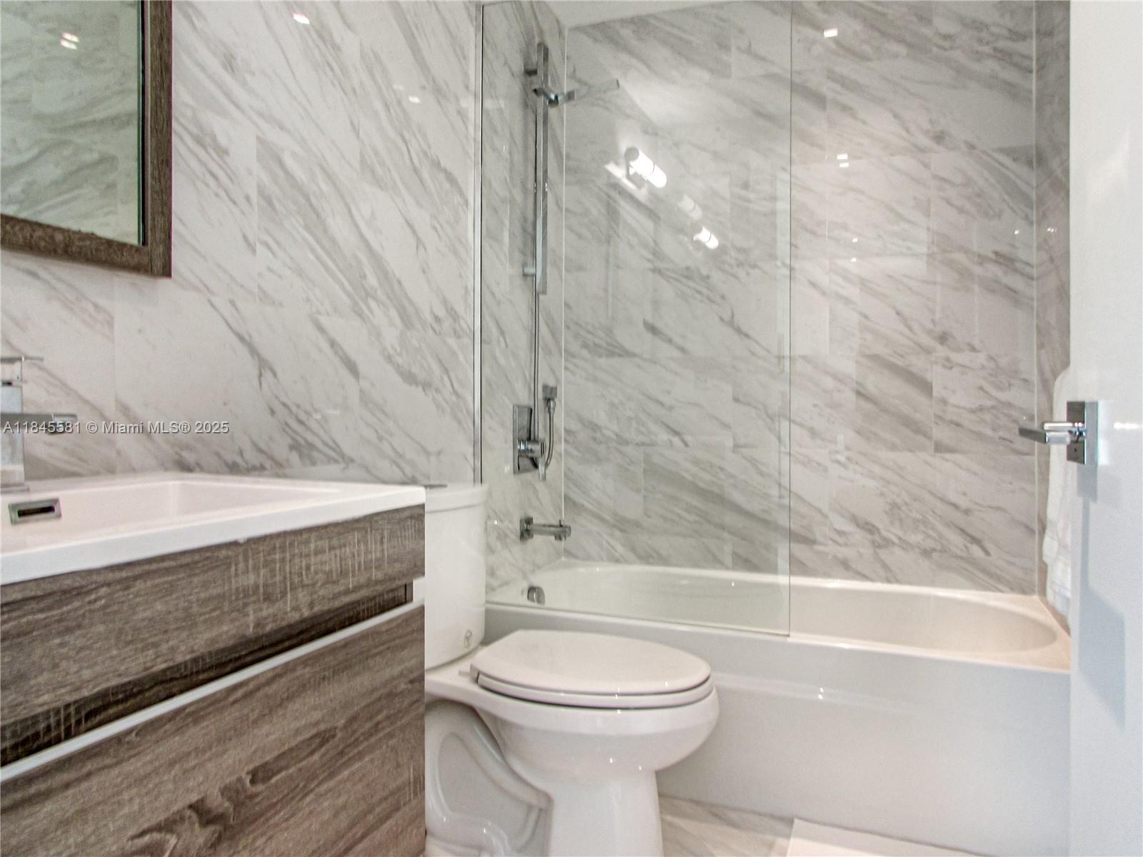 MIAMI SHORES SEC 3 - Residential Lease