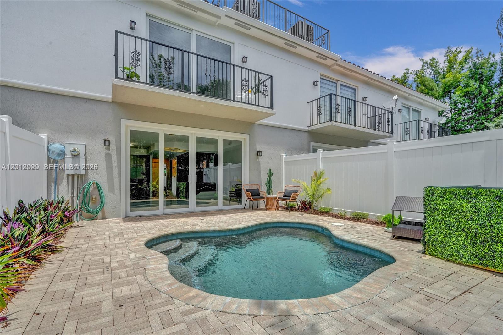 CORAL RIDGE - Residential Lease