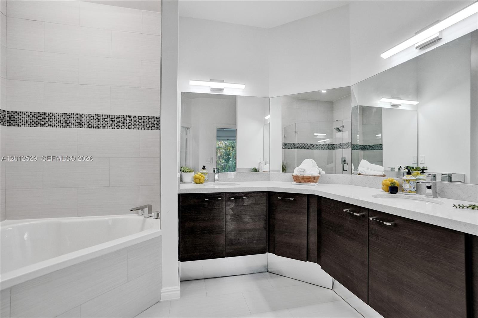 CORAL RIDGE - Residential Lease
