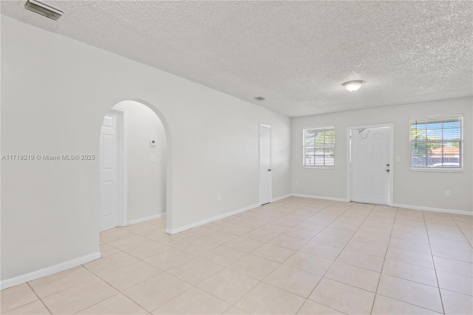 SO MIAMI HEIGHTS ADDN V - Residential