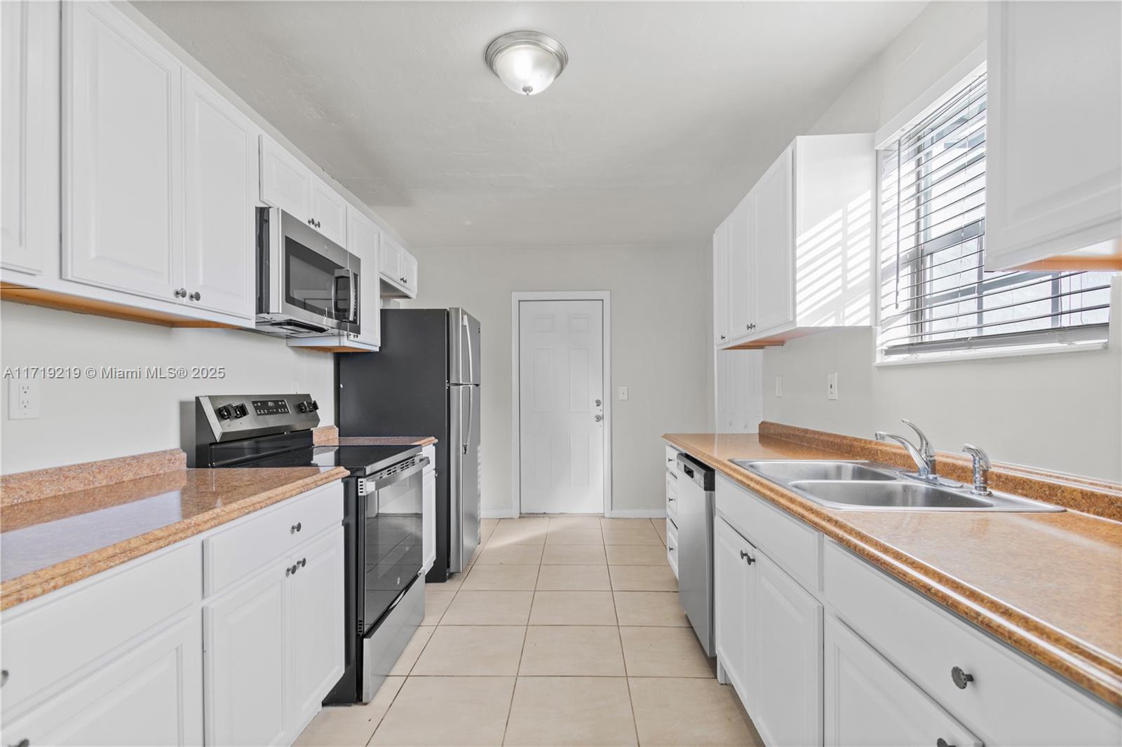 SO MIAMI HEIGHTS ADDN V - Residential