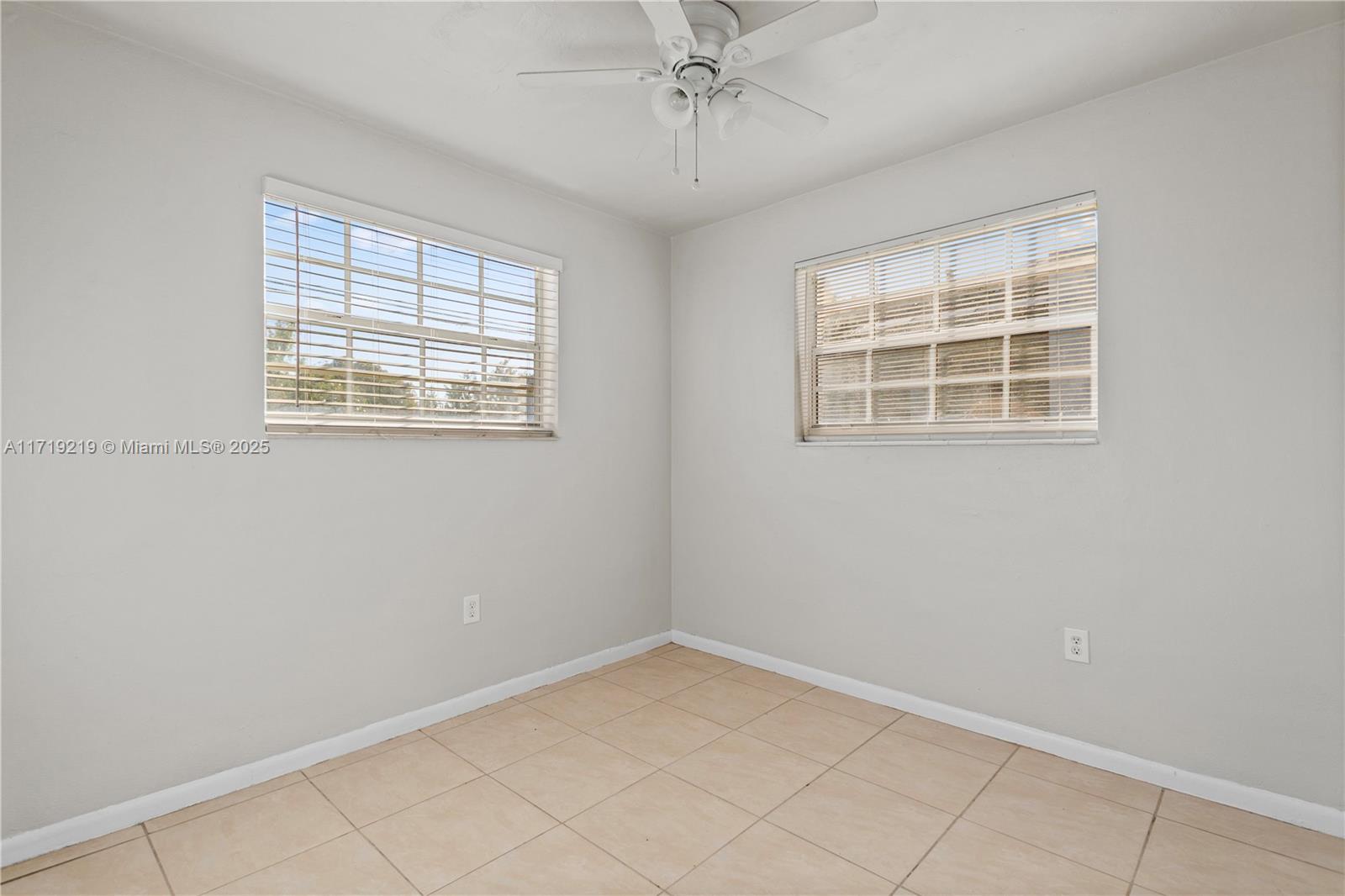 SO MIAMI HEIGHTS ADDN V - Residential