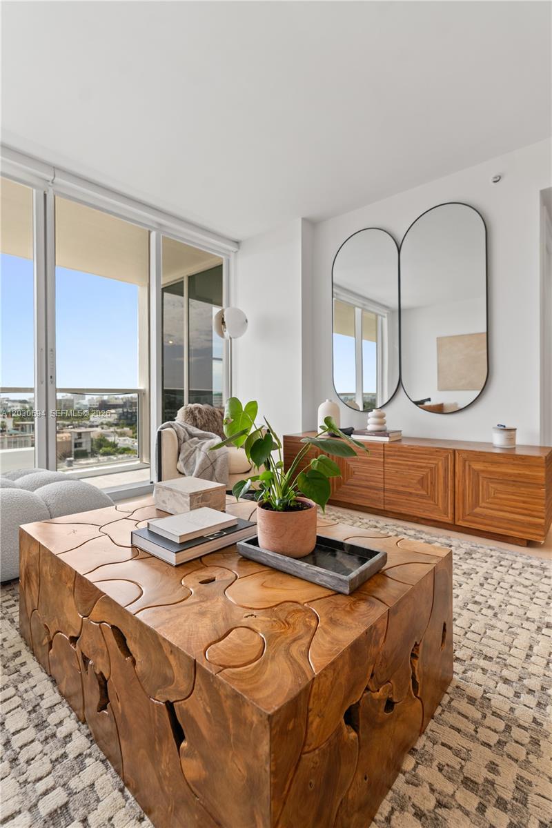 1800 Sunset Harbour Dr 1003