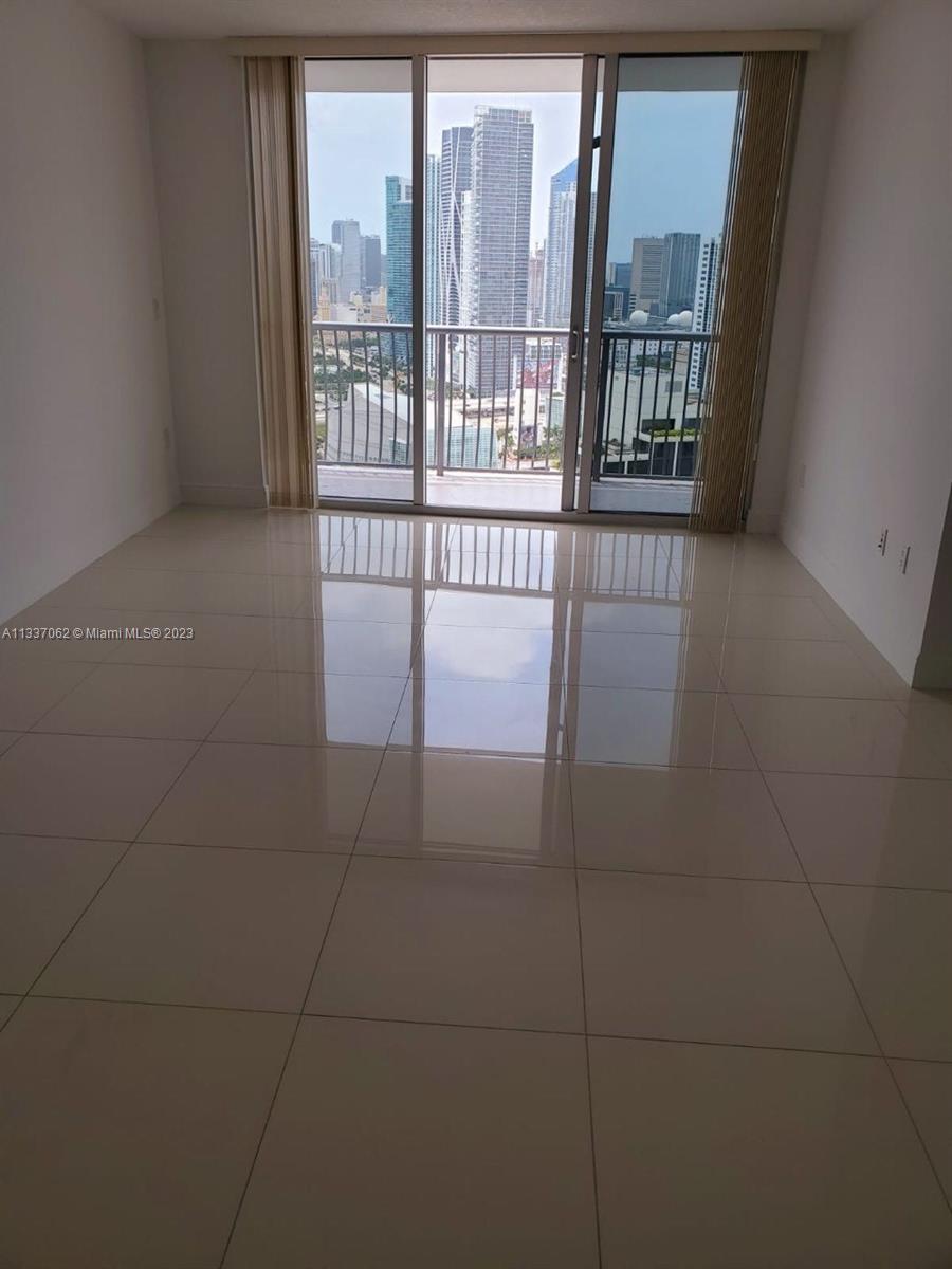THIS PROPERTY WONT LAST LONG! 1 Bedroom and 1 Bath in Opera Towers in Edgewater. Bright and spacious unit
with stainless Steel appliances, granite counter tops and floor to ceiling windows plus incredible city and bay
views. Full service building with amenities that include a fitness center, pool deck, concierge, business center,
clubroom, on-site convenience store, cleaners, hair salon, and much more. The building is right across the lush Margaret Park with playgrounds, walking
trails and tennis/basketball courts. Also across a full service Marina, many restaurants.
PROMOTION. FOR SHOWINGS PLEASE CALL OR TEXT REALTOR !!!!!!!!!!! BONUS FOR THE REALTOR FOR FULL PRICE CASH
OFFER!!!!!!!!!!!!