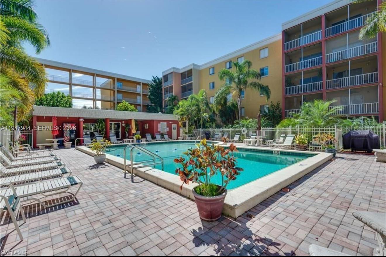 The Towers Condo - Residential