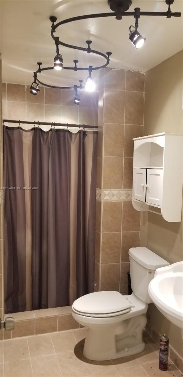TRAIL RUN SEC 1 - Residential Lease